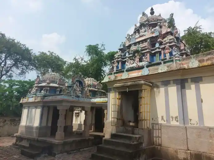 Arulmigu Kalyaaneeeswarar And Varadharajaperumaltemple, Mozhaiyur, Mozhaiyur - 609118 Arulmigu Kalyaaneeeswarar And Varadharajaperumaltemple, Mozhaiyur, Mozhaiyur - 609118, Mayiladuthurai - Ancient Temple Architecture and History Image 3