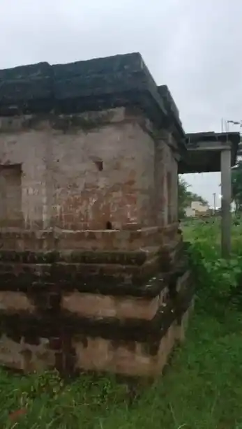 Arulmigu Kalyana Ramar Temple, Melnarma - 604408 Arulmigu Kalyana Ramar Temple, Melnarma - 604408, Tiruvannamalai - Ancient Temple Architecture and History Image 2