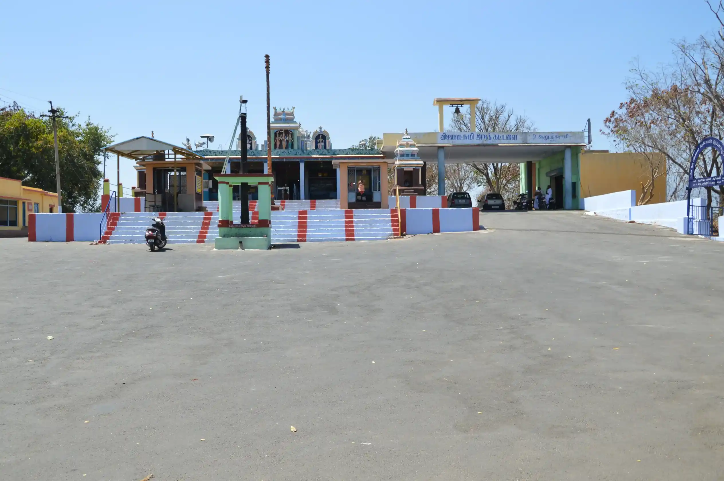 Arulmigu Kalyana Subramaniya Swamy Temple, Kumarankunru, Coimbatore - 641697 அருள்மிகு கல்யாணசுப்பிரமணியசாமி திருக்கோயில், Kumarankunru, Coimbatore - 641697, Coimbatore - Ancient Temple Architecture and History Image 3