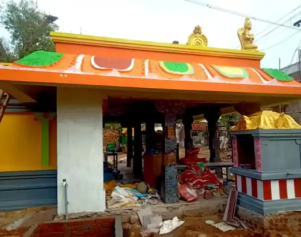 Arulmigu Kalyana Varadaraja Perumal Temple, Avalur - 631603 அருள்மிகு கல்யாண வரதராஜப்பெருமாள் திருக்கோயில், Avalur - 631603, Kancheepuram - Ancient Temple Architecture and History Image 4