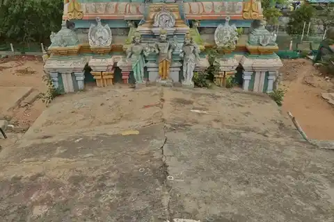 Arulmigu Kalyana Varadaraja Perumal Temple, Thiruvottriyur, Chennai - 600019 அருள்மிகு கல்யாண வரதராஜப் பெருமாள் திருக்கோயில், திருவொற்றியூர், சென்னை - 600019, Chennai - Ancient Temple Architecture and History Image 4