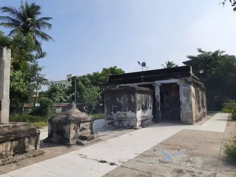 Arulmigu Kalyana Veeraragavaperumal Temple, Inside The Village, Ikkadu - 602001