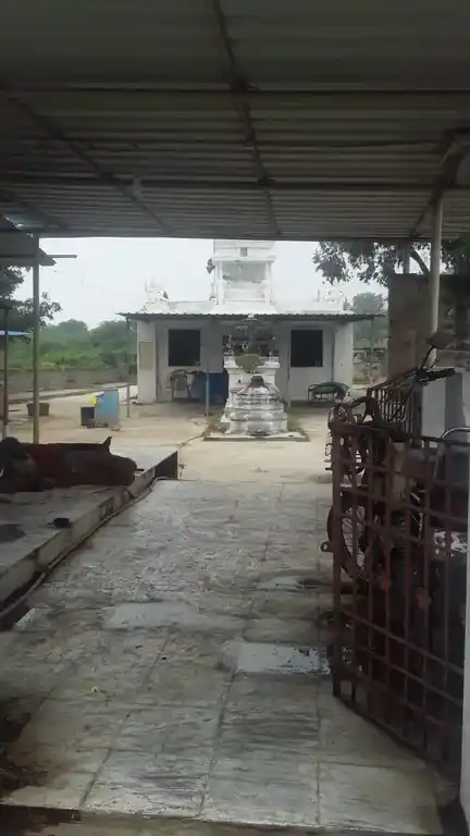 Arulmigu Kalyana Vengatesa Perumal Temple, Poongodu - 632503 அருள்மிகு கல்யாண வெங்கடேச பெருமாள் திருக்கோயில், பூங்கோடு - 632503, Ranipet - Ancient Temple Architecture and History Image 5