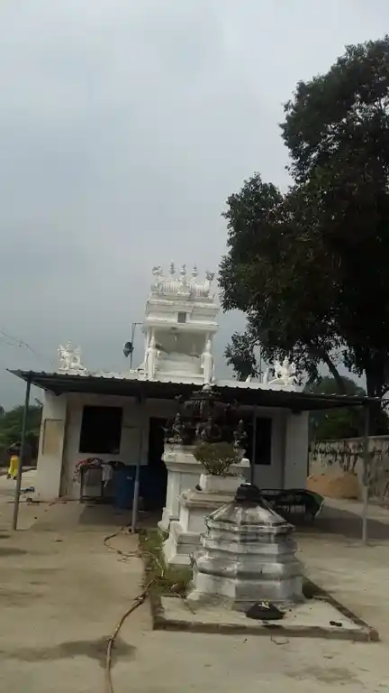 Arulmigu Kalyana Vengatesa Perumal Temple, Poongodu - 632503 அருள்மிகு கல்யாண வெங்கடேச பெருமாள் திருக்கோயில், பூங்கோடு - 632503, Ranipet - Ancient Temple Architecture and History Image 7