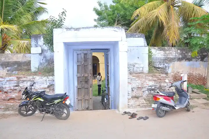 Arulmigu Kalyana Venkatramanasamy Temple, Kaliyanoor - 638008