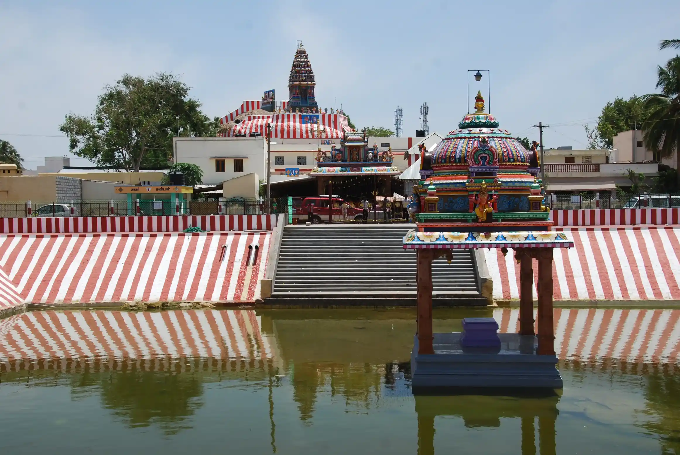 Arulmigu Kalyana Venkatramanaswamy Temple, Karur - 639005 அருள்மிகு கல்யாண வெங்கடரமண சுவாமி திருக்கோயில், கரூர் - 639005, Karur - Ancient Temple Architecture and History Image 2