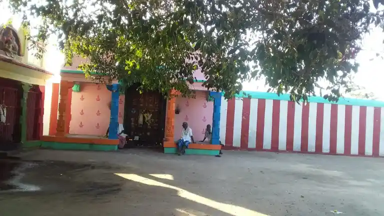 Arulmigu Kalyani Karuppasamy Temple, Ariapatti - 625532 அருள்மிகு கல்யாணி கருப்புசாமி திருக்கோயில், Ariapatti - 625532, Madurai - Ancient Temple Architecture and History Image 3