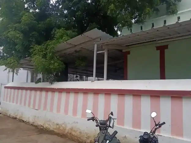 Arulmigu Kamachiamman Kannimar Periannan Mathuraiveern Tmeple, Andapuram - 637020 அருள்மிகு காமாட்சியம்மன், கன்னிமார், பெரியண்ணன், மதுரைவீரன், திருக்கோயில், Andapuram - 637020, Namakkal - Ancient Temple Architecture and History Image 2