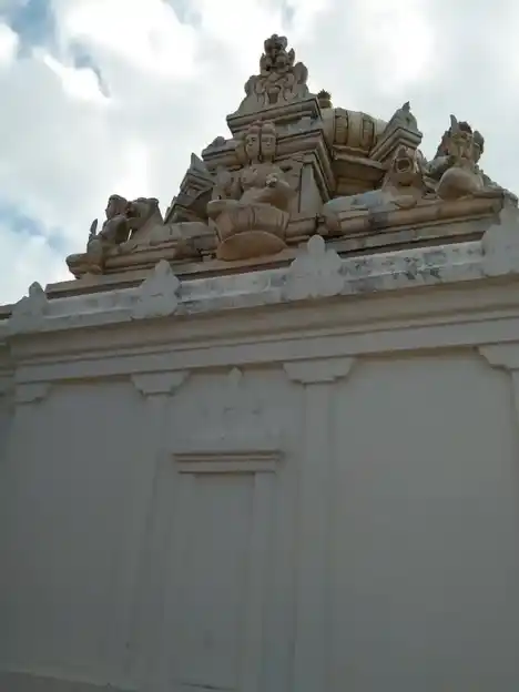 Arulmigu Kamachiamman Temple, Vadugupalayam - 642001 அருள்மிகு காமாட்சியம்மன் திருக்கோயில், Vadugupalayam - 642001, Coimbatore - Ancient Temple Architecture and History Image 6