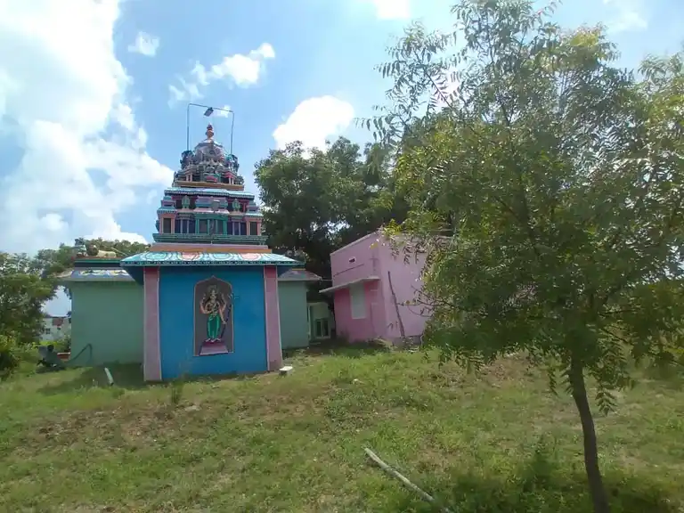 Arulmigu Kamachyamman Temple, North Side In The Village, Uppupatti. - 626131 அருள்மிகு காமாட்சியம்மன் திருக்கோயில், கிராமத்தின் வடபுறம், உப்புப்பட்டி கிராமம் - 626131, Virudhunagar - Ancient Temple Architecture and History Image 4