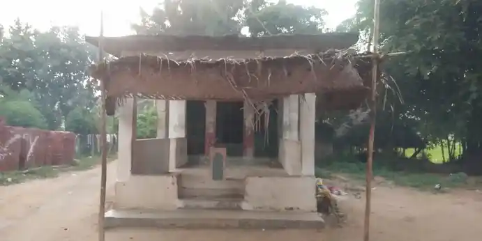 Arulmigu Kamakshiamman Temple, Vanniyadi - 614203 Arulmigu Kamakshiamman Temple, Vanniyadi - 614203, Thanjavur - Ancient Temple Architecture and History Image 2
