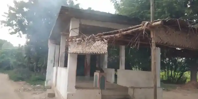 Arulmigu Kamakshiamman Temple, Vanniyadi - 614203 Arulmigu Kamakshiamman Temple, Vanniyadi - 614203, Thanjavur - Ancient Temple Architecture and History Image 3