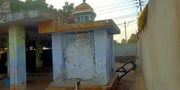 Arulmigu Kamatchi Amman Endra Vijeaswariamman Temple, V M Chathiram - 627011 அருள்மிகு காமாட்சியம்மன் என்ற விஜேஸ்வரியம்மன் திருக்கோயில், V M Chathiram - 627011, Tirunelveli - Ancient Temple Architecture and History Image 2