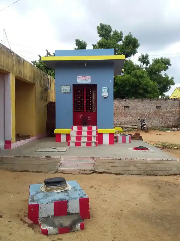 Arulmigu Kamatchi Amman Temple, Sayalkudi - 623120 Arulmigu Kamatchi Amman Temple, Sayalkudi - 623120, Ramanathapuram - Ancient Temple Architecture and History Image 4