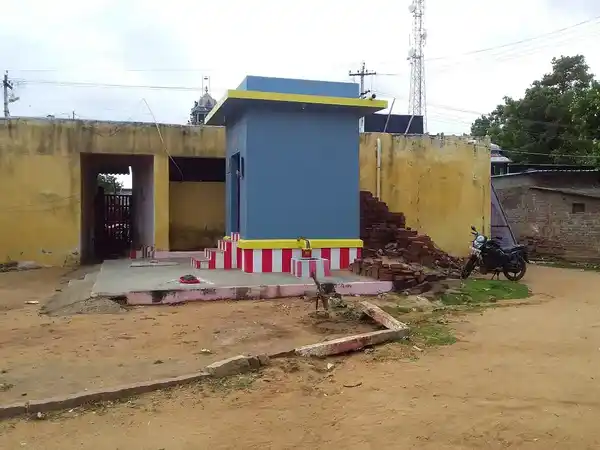 Arulmigu Kamatchi Amman Temple, Sayalkudi - 623120 Arulmigu Kamatchi Amman Temple, Sayalkudi - 623120, Ramanathapuram - Ancient Temple Architecture and History Image 7