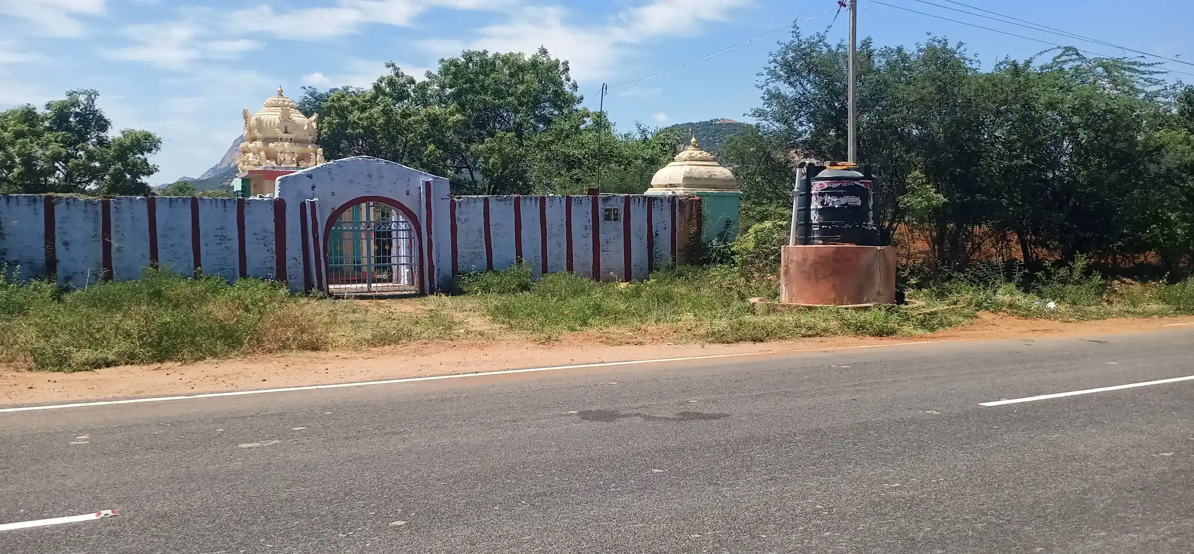 Arulmigu Kamatchiamman Temple, Chinnakkampatty - 624712 அருள்மிகு காமாட்சியம்மன் திருக்கோயில், Chinnakkampatty - 624712, Dindigul - Ancient Temple Architecture and History Image 2