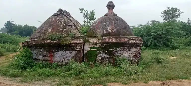 Arulmigu Kamatchiamman Temple, Elumalaii - 625535 அருள்மிகு காமாட்சி அம்மன் திருக்கோயில், Elumalaii - 625535, Madurai - Ancient Temple Architecture and History Image 2