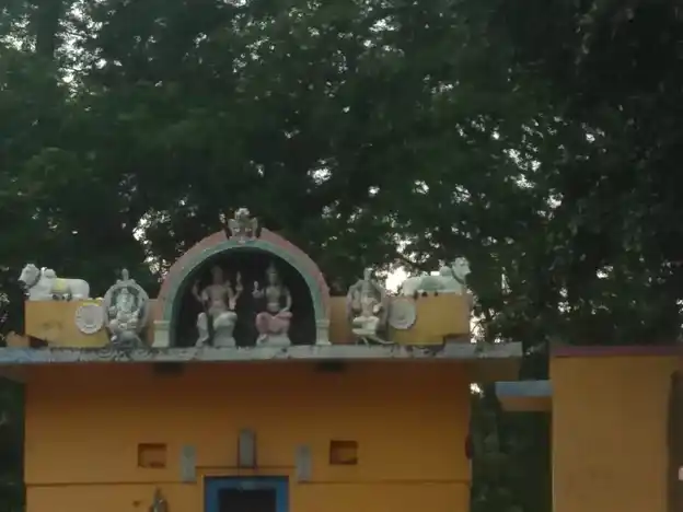Arulmigu Kamatchiamman Temple, Paraipatti - 625503 அருள்மிகு காமாட்சியம்மன் திருக்கோயில், Paraipatti, Paraipatti - 625503, Madurai - Ancient Temple Architecture and History Image 3