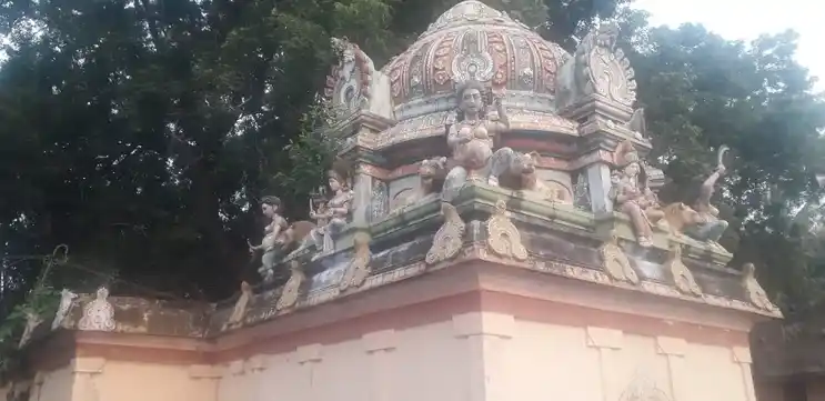 Arulmigu Kamatchiamman Temple, Sembonkudi - 609811 அருள்மிகு காமாட்சியம்மன் திருக்கோயில், Sembonkudi - 609811, Mayiladuthurai - Ancient Temple Architecture and History Image 3