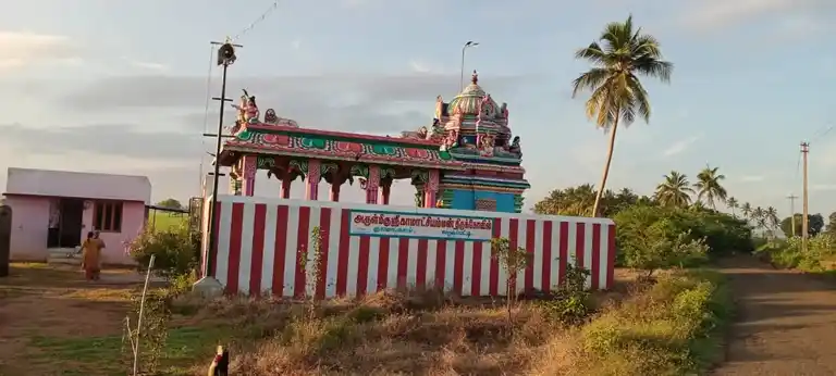 Arulmigu Kamatchiamman Temple, Vadugapatty - 625018 Arulmigu Kamatchiamman Temple, Vadugapatty - 625018, Madurai - Ancient Temple Architecture and History Image 3