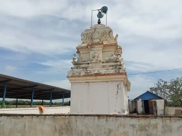 Arulmigu Kamatchiyamman Temple, Adampur - 614626 அருள்மிகு காமாட்சியம்மன் திருக்கோயில், அடம்பூர், ஆவுடையார்கோவில் வட்டம் - 614626, Pudukkottai - Ancient Temple Architecture and History Image 2