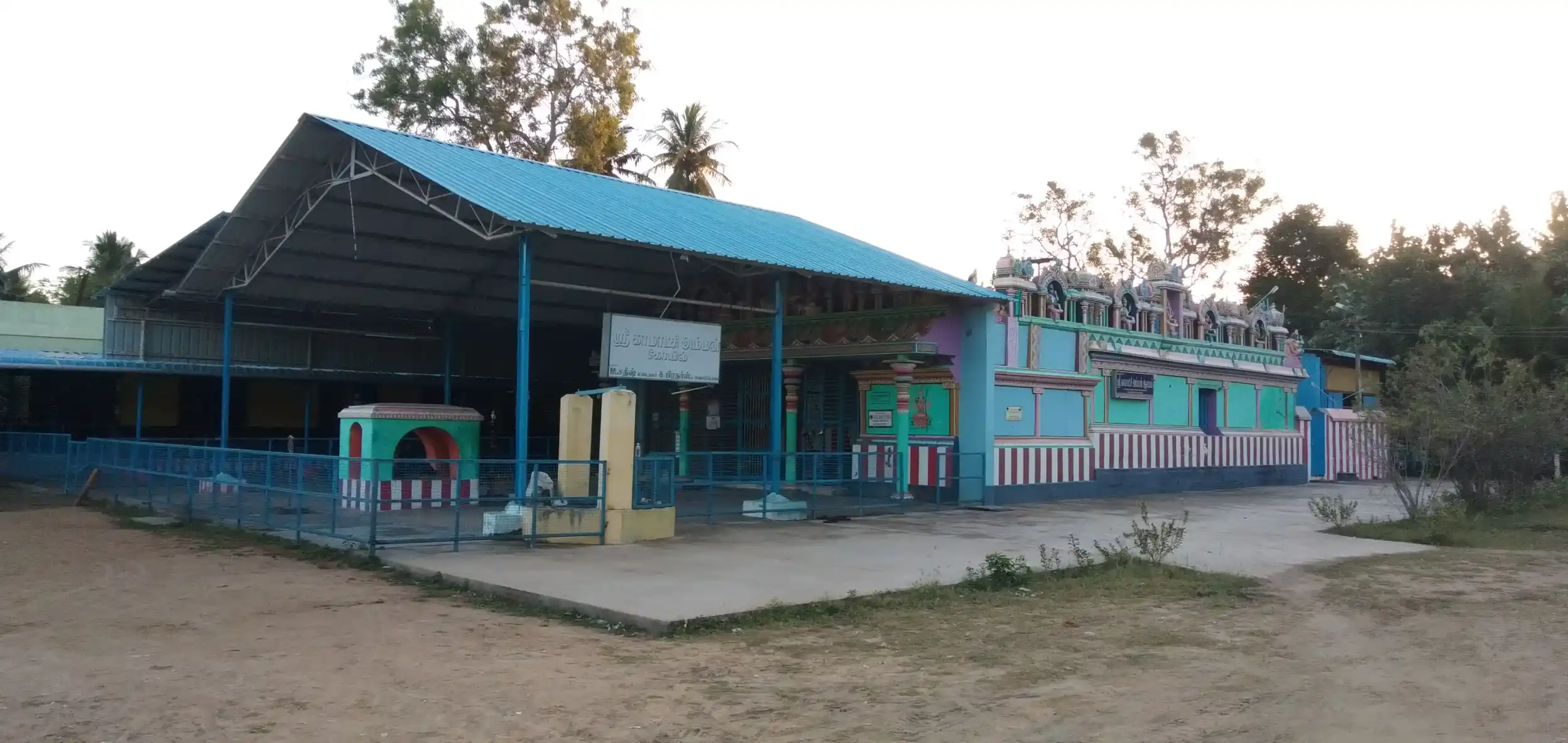 Arulmigu Kamatchiyamman Temple, Chandhrasekapuram - 612804 அருள்மிகு காமாட்சியம்மன் திருக்கோயில், Chandhrasekapuram - 612804, Thiruvarur - Ancient Temple Architecture and History Image 4