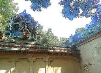 Arulmigu Kamatchiyamman Temple, Chatram Bustand, Thiruchirappalli - 620002 அருள்மிகு காமாட்சியம்மன் திருக்கோயில், Chatram Bustand, Thiruchirappalli - 620002, Thiruchirappalli - Ancient Temple Architecture and History Image 2