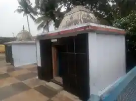 Arulmigu Kamatchiyamman Temple, Kamalapuram - 621215 Arulmigu Kamatchiyamman Temple, Kamalapuram - 621215, Thiruchirappalli - Ancient Temple Architecture and History Image 5