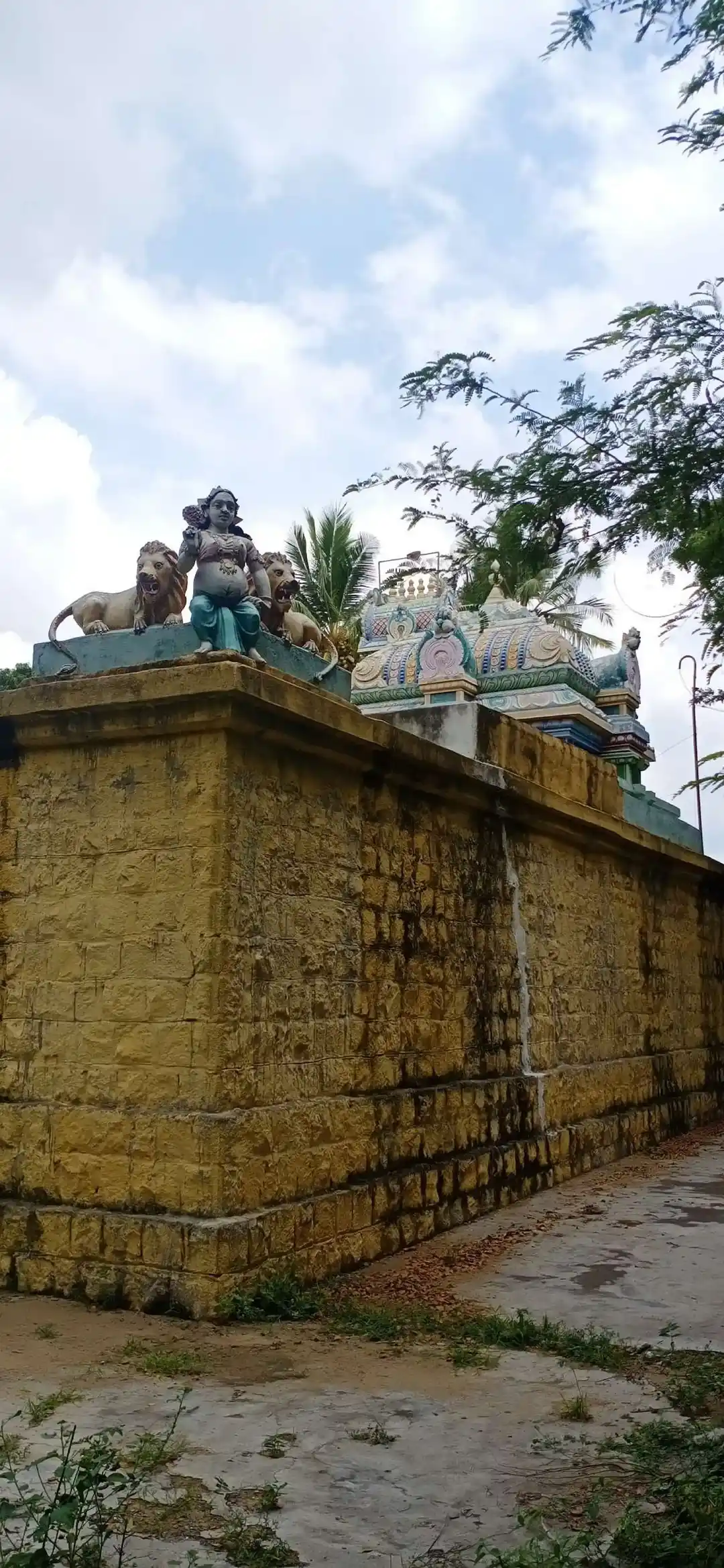 Arulmigu Kamatchiyamman Temple, Kovathakudi - 621711 அருள்மிகு காமாட்சியம்மன் திருக்கோயில், Kovathakudi - 621711, Thiruchirappalli - Ancient Temple Architecture and History Image 6