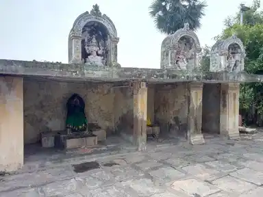 Arulmigu Kamatchiyamman Temple, Poosathurai - 622003 அருள்மிகு காமாட்சியம்மன் திருக்கோயில், Poosathurai - 622003, Pudukkottai - Ancient Temple Architecture and History Image 9