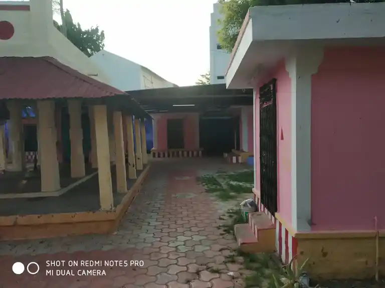 Arulmigu Kamatchiyamman Temple, Thenkarai, Periyakulam - 625601 அருள்மிகு காமாட்சியம்மன் திருக்கோயில், தென்கரை, பெரியகுளம் - 625601, Theni - Ancient Temple Architecture and History Image 4