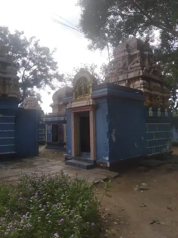 Arulmigu Kamatchiyamman Udanurai Panchalingeshwarar Temple, Kondapuram - 631102 அருள்மிகு காமாட்சி உடனுறை பஞ்சலிங்கேசுவரர் திருக்கோயில், கொண்டாபுரம் - 631102, Ranipet - Ancient Temple Architecture and History Image 10