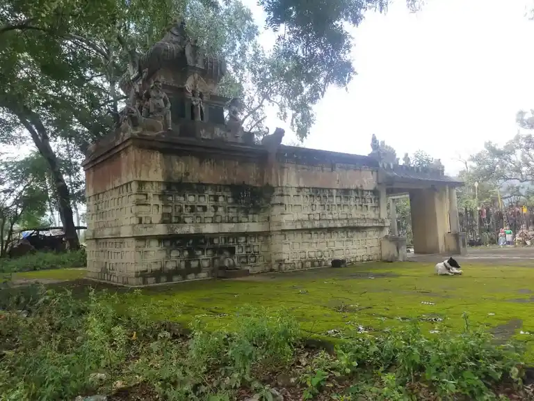 Arulmigu Kamba Perumal Temple, Unatur - 636112 அருள்மிகு கம்பப்பெருமாள் திருக்கோயில், ஊனத்தூர் - 636112, Salem - Ancient Temple Architecture and History Image 5