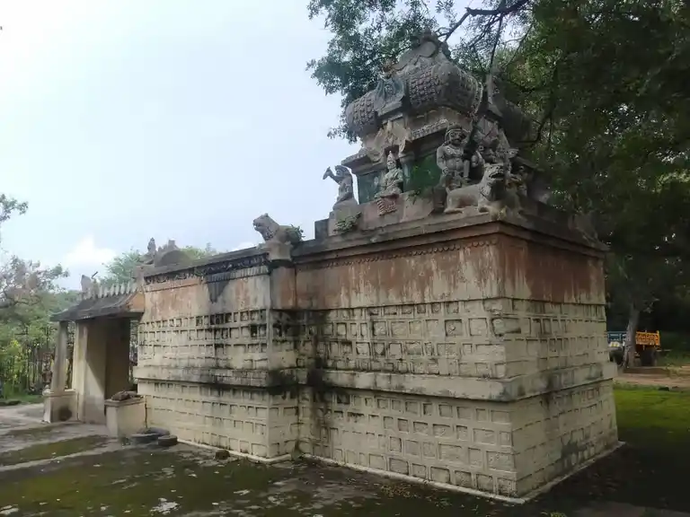 Arulmigu Kamba Perumal Temple, Unatur - 636112 அருள்மிகு கம்பப்பெருமாள் திருக்கோயில், ஊனத்தூர் - 636112, Salem - Ancient Temple Architecture and History Image 6