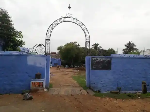 Arulmigu Kambalathamman Santhanamari Amman Temple, Veeravanallur - 627426 அருள்மிகு கம்பளத்தம்மன் மற்றும் சந்தனமாரியம்மன் திருக்கோயில், வீரவநல்லூர் - 627426, Tirunelveli - Ancient Temple Architecture and History Image 2