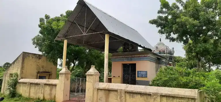 Arulmigu Kambanathaswamy Temple, Perumangalam - 609117 அருள்மிகு கம்பநாதசுவாமி திருக்கோயில், பெருமங்கலம், Sirkazhi - 609117, Mayiladuthurai - Ancient Temple Architecture and History Image 2
