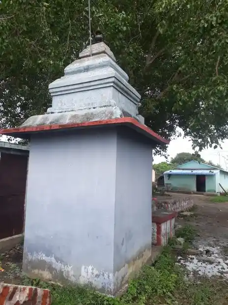 Arulmigu Kambaperumal Temple, Ayansuthamalli - 621804 அருள்மிகு கம்பப்பெருமாள் திருக்கோயில்,  - 621804, Ariyalur - Ancient Temple Architecture and History Image 3