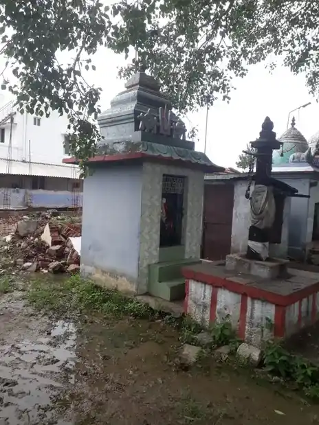 Arulmigu Kambaperumal Temple, Ayansuthamalli - 621804 அருள்மிகு கம்பப்பெருமாள் திருக்கோயில்,  - 621804, Ariyalur - Ancient Temple Architecture and History Image 4