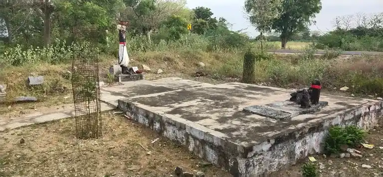 Arulmigu Kambaperumal Temple, Ilupaiyur - 621012 Arulmigu Kambaperumal Temple, Ilupaiyur - 621012, Thiruchirappalli - Ancient Temple Architecture and History Image 3