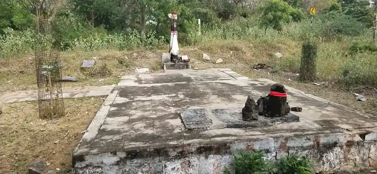 Arulmigu Kambaperumal Temple, Ilupaiyur - 621012 Arulmigu Kambaperumal Temple, Ilupaiyur - 621012, Thiruchirappalli - Ancient Temple Architecture and History Image 4