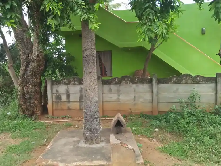 Arulmigu Kambaperumal Temple, Irungalakurichi - 621709 அருள்மிகு கம்பபெருமாள் திருக்கோயில், இருங்களாக்குறிச்சி - 621709, Ariyalur - Ancient Temple Architecture and History Image 4