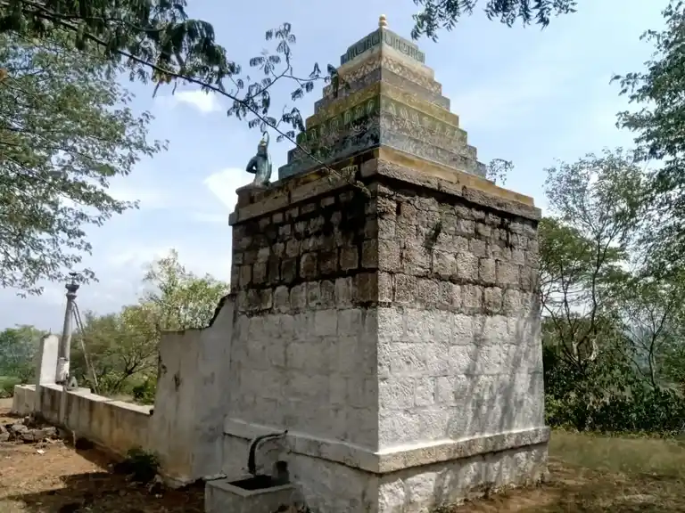 Arulmigu Kambaperumal Temple, Mullukkurichi - 636142 அருள்மிகு கம்பப் பெருமாள் திருக்கோயில், Mullukkurichi - 636142, Namakkal - Ancient Temple Architecture and History Image 5