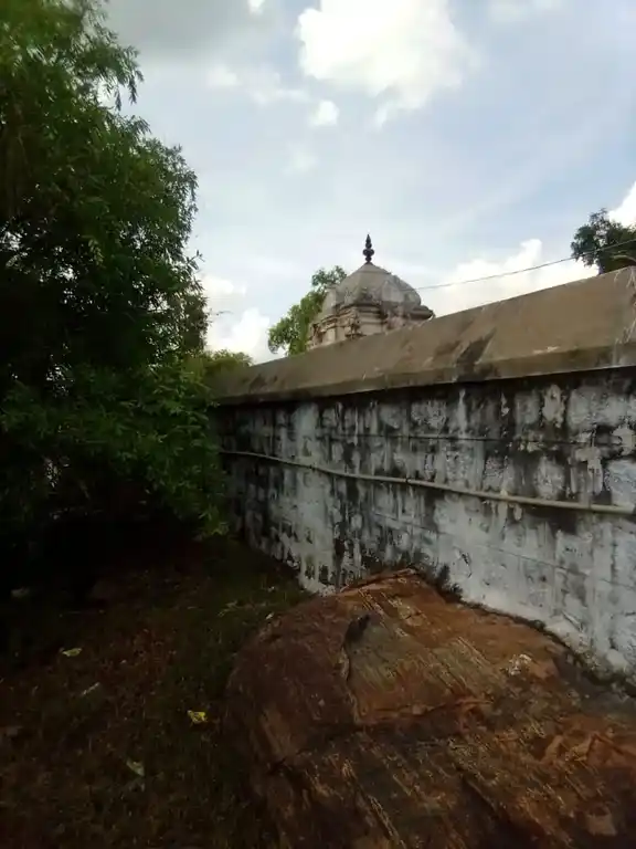 Arulmigu Kambaperumal Temple, Veeramachanpatti - 620017 Arulmigu Kambaperumal Temple, Veeramachanpatti - 620017, Thiruchirappalli - Ancient Temple Architecture and History Image 3