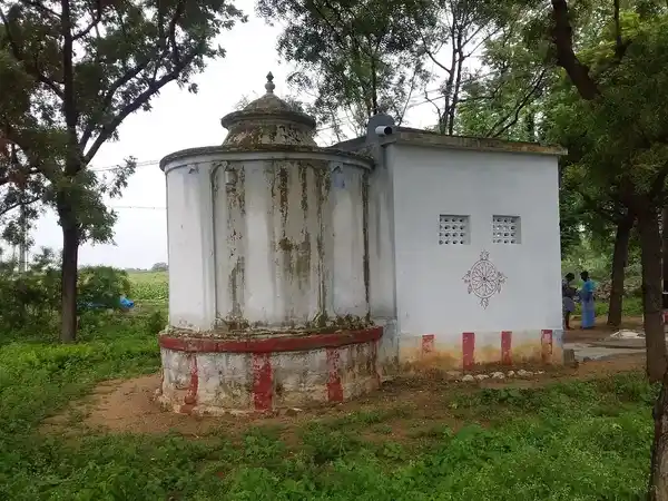 Arulmigu Kambapperuman Temple, Puliyooran - 626105 அருள்மிகு கம்பப் பெருமாள் திருக்கோயில், Puliyooran, Puliyooran - 626105, Virudhunagar - Ancient Temple Architecture and History Image 4