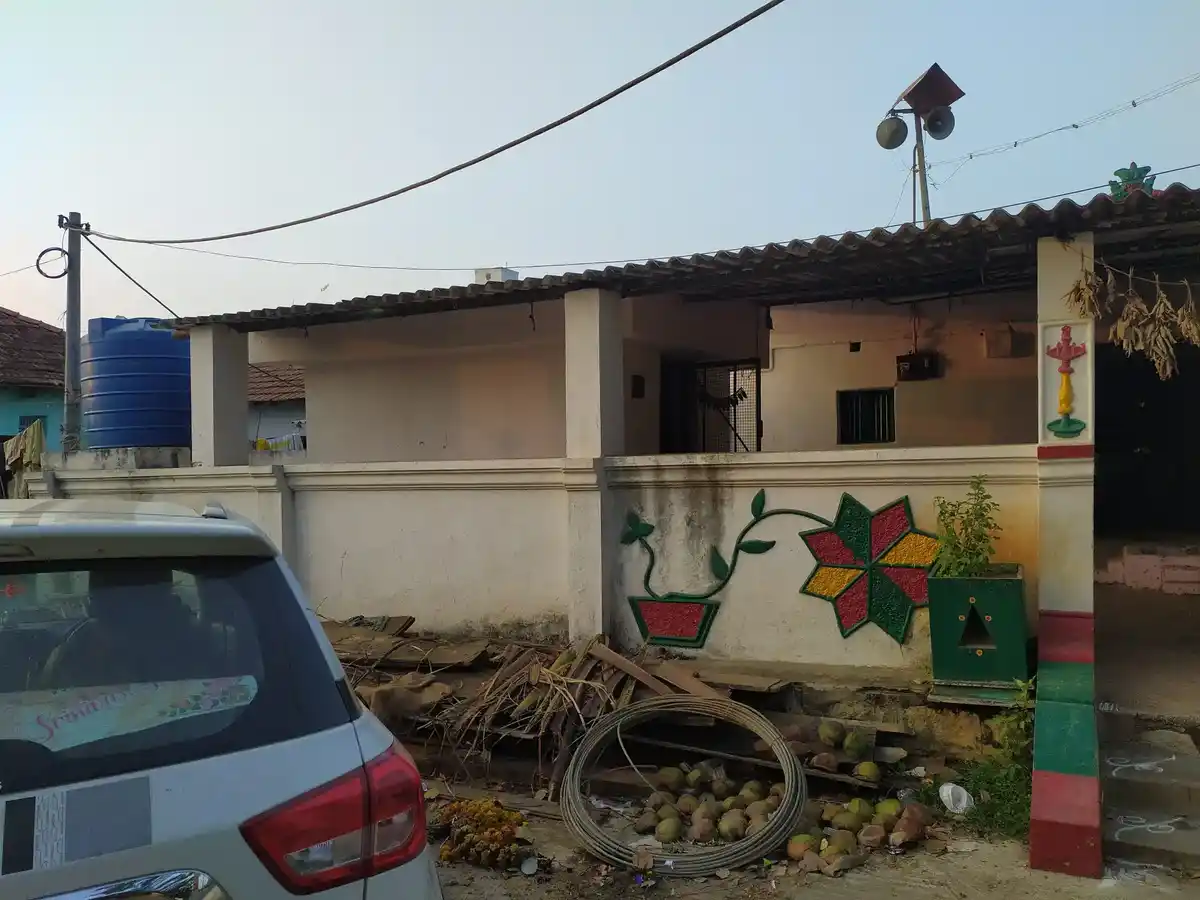 Arulmigu Kambath Anumantharaya Swamy Temple, Belagondapalli - 635114 அருள்மிகு கம்பத் அனுமந்தராயசாமி திருக்கோயில், Belagondapalli - 635114, Krishnagiri - Ancient Temple Architecture and History Image 4