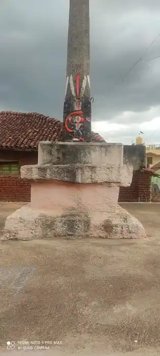 Arulmigu Kambath Anumantharaya Swamy Temple, Pickanapalli, Kolatti - 635107 அருள்மிகு கம்பத் அனுமந்தராயசாமி திருக்கோயில், Pickanapalli, கோலட்டி - 635107, Krishnagiri - Ancient Temple Architecture and History Image 2