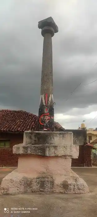 Arulmigu Kambath Anumantharaya Swamy Temple, Pickanapalli, Kolatti - 635107 அருள்மிகு கம்பத் அனுமந்தராயசாமி திருக்கோயில், Pickanapalli, கோலட்டி - 635107, Krishnagiri - Ancient Temple Architecture and History Image 6