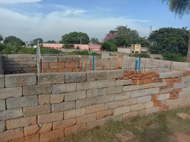 Arulmigu Kambath Hanumantharayaswamy Temple, Mathigiri - 635110 அருள்மிகு கம்பத் அனுமந்தராயசாமி திருக்கோயில், Mathigiri - 635110, Krishnagiri - Ancient Temple Architecture and History Image 3