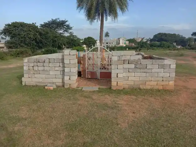 Arulmigu Kambath Hanumantharayaswamy Temple, Mathigiri - 635110 அருள்மிகு கம்பத் அனுமந்தராயசாமி திருக்கோயில், Mathigiri - 635110, Krishnagiri - Ancient Temple Architecture and History Image 5