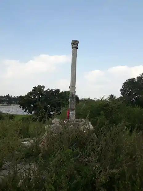 Arulmigu Kambathu Anumantharaya Swamy Temple, Jangalpalayam - 635113 அருள்மிகு கம்பத் அனுமந்தராயசாமி திருக்கோயில், Jangalpalayam - 635113, Krishnagiri - Ancient Temple Architecture and History Image 2